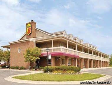 Super 8 By Wyndham Hotel